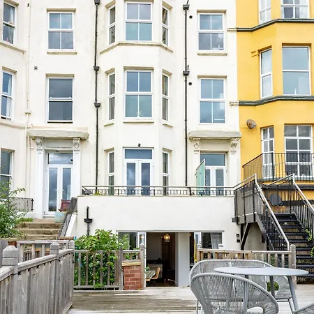 Seascape Stunning Seaview Apartment *