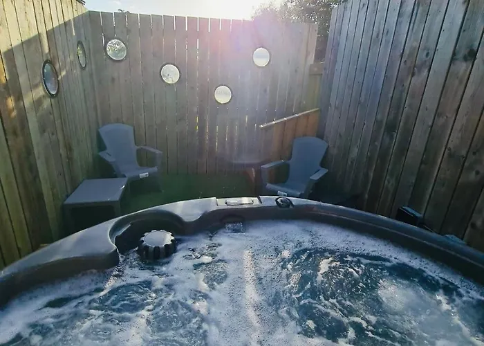 Seascape Seaview Hot Tub Hire Subject To Availability * Scarborough